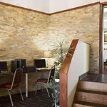 Ramadaby Wyndham Pittsburgh-New Stanton