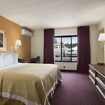 Ramadaby Wyndham Pittsburgh-New Stanton