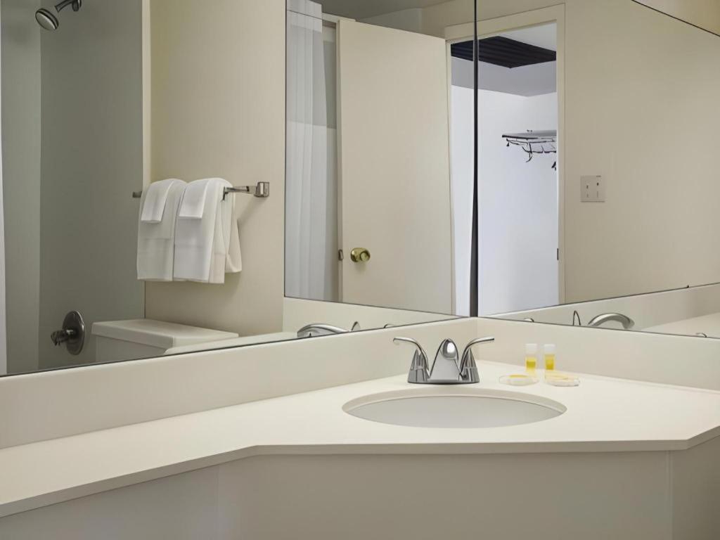 Ramadaby Wyndham Pittsburgh-new Stanton New Stanton