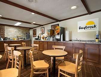 Ramadaby Wyndham Pittsburgh-new Stanton Hotel New Stanton