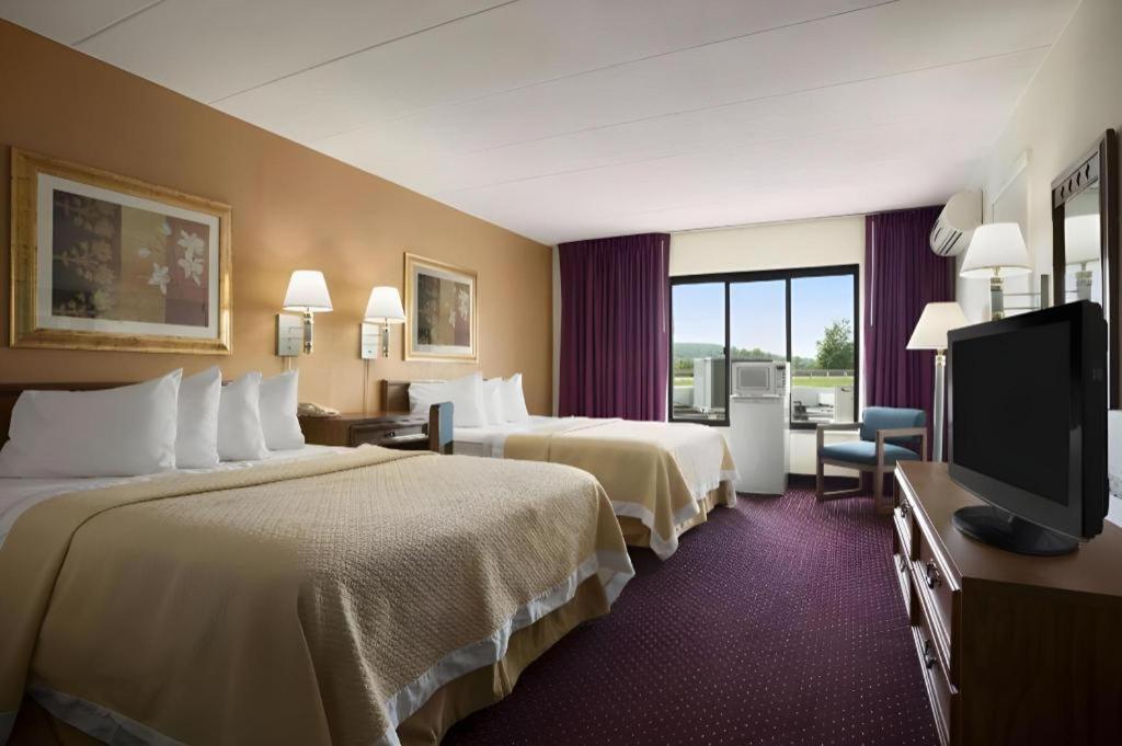 Ramadaby Wyndham Pittsburgh-new Stanton 3*